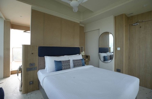 Goregaon East Hotel | Indie Stays Nesco Goregaon