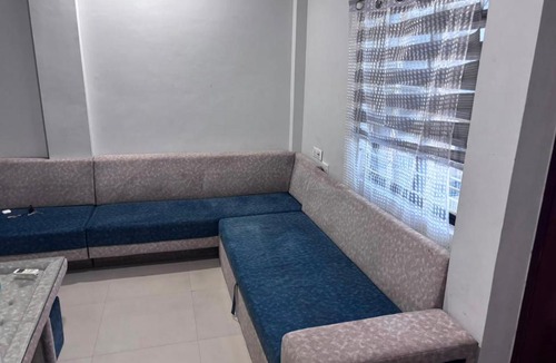Indore Apartment | indifeed stays ,ground flor 1bhk apartment best locality in indore