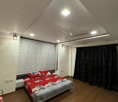 Bhopal House | Infinity farm and garden