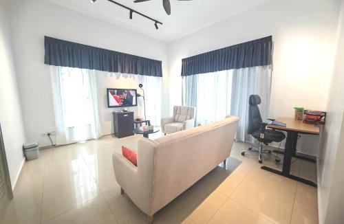 Ayer Keroh Villa | Infinity Retreat Home 5BR 12-15pax BBQ-SemiD