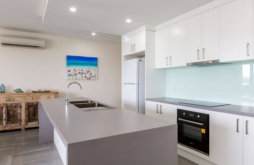 Huskisson Apartment | Ishtar Apartment 9 by Book Jervis Bay - Best Water Views