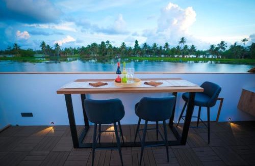 Champakulam Boat Rental | Island of Peace Houseboat