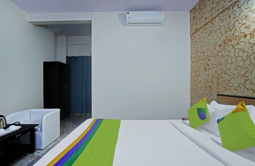 Yeshwanthpur Hotel | Itsy By Treebo - Galaxy Suites Hebbal