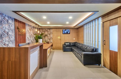Bellandur Hotel | Itsy Hotels Emirates Suites - Near RMZ EcoWorld, Bellandur
