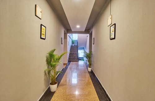 Bellandur Hotel | Itsy Hotels Emirates Suites - Near RMZ EcoWorld, Bellandur