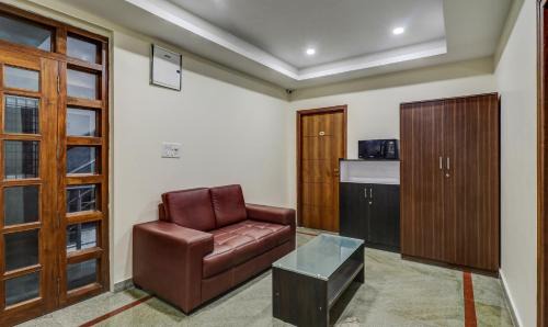 Sector 2 Hotel | Itsy Hotels Kozy Rooms