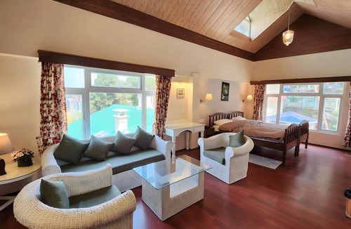 Darjeeling Hotel | Ivanhoe Hotel A Heritage Property
