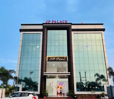 Kushinagar Hotel | J P PALACE