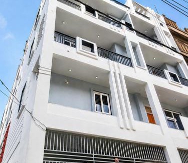 Varanasi Apartment | J Stays Modern Apartment near BHU