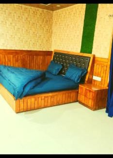 Badrinath Hotel | Jai Shambhu