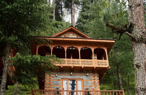 Manali Ski Chalet | Jana Trails - Kath Kuni Duplex Chalet with Valley View
