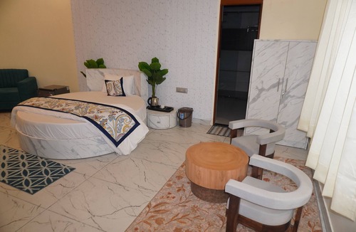 Rajawas Hotel | Jangal Resort - Sikar Road Jaipur