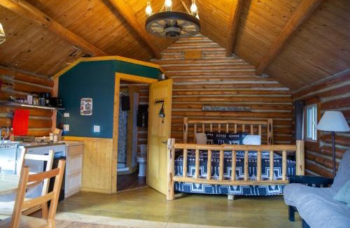 Jasper East Resort | Jasper Gates Resort