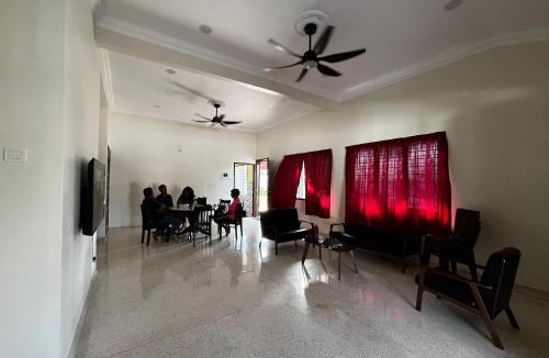 Taman Haji Zainal House | JAST 9 Pioneer Cove Villa