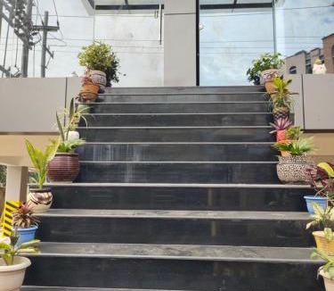Sualkuchi Hotel | JD Grand Inn