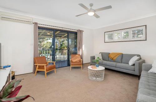 St. Georges Basin House | Jervis Bay 10-15 Min Drive To Famous Hyams Beach