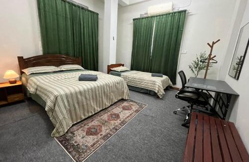 Kampung Nail House | JETTY TRANSIT La Wood Homestay