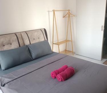 Bukit Indah Apartment | Joan's Hideout Sky Trees Serviced Apartment 4 pax JB Aeon Bukit Indah