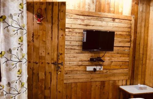 Arambol Hotel | Joes Cottage and Caffe