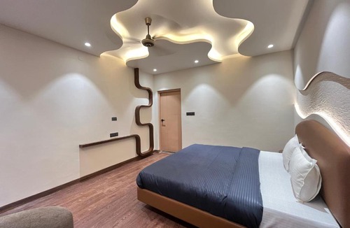 Bhimtal Hotel | Joeys by the Lakeside, Bhimtal