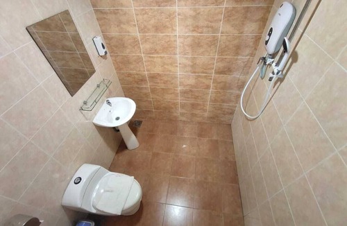 Taman Melaka Raya Hotel | Johan Travellers Lodge