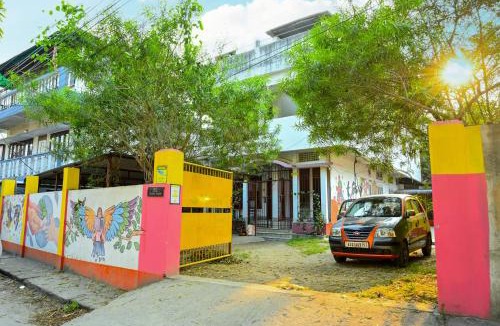 Beltola Bed & Breakfast | JONAKI Hostel