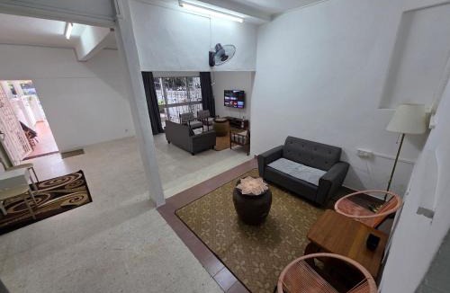 Taman Kota Laksamana House | Jonker Home 2 Walking Distant to Banda Hilir