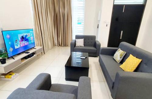 Taman Impian House | JOVIAL SingleStorey Bungalow 4Room10Pax `Alma