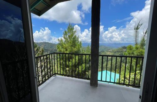 Kundasang Hotel | JR Stay