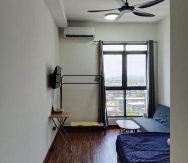 Penampang Apartment | K-Avenue by Eunoia Minimalist Studio Retreat