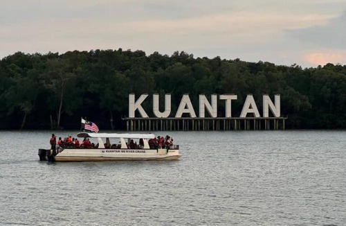 Kuantan Boat Rental | K188 River Cruise