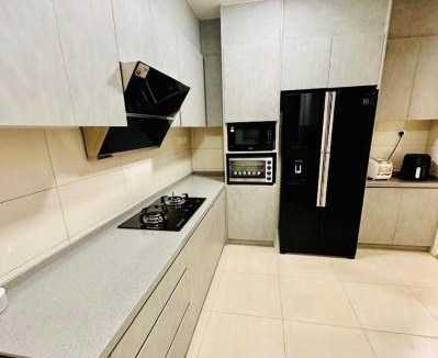 Jalan Bangi House | Kajang White House
