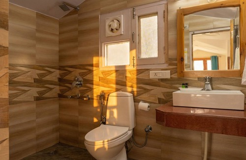 Knollswood Hotel | Kalra Regency Shimla