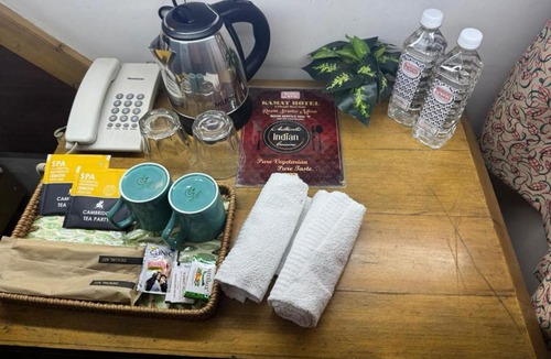Vishweshwarapura Hotel | Kamat Hotel