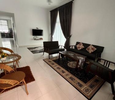 Kemaman House | Kamelia Homestay