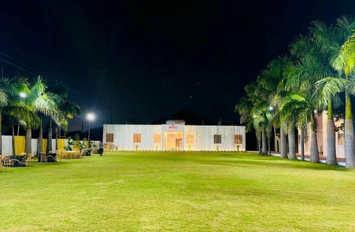 Bhopal Hotel | Kanha Green
