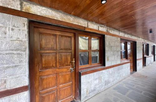 Kedarnath Hotel | Kedarnath Aastha Path ME5 Building