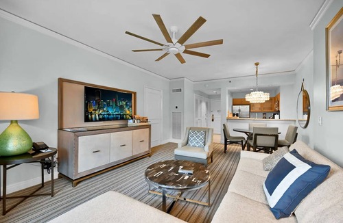 Key Biscayne Apartment | Key Bisyne Suite - Steps to sandy Beaches