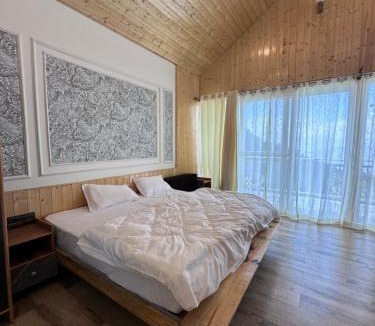 Kanatal Villa | Khaadu farm & living