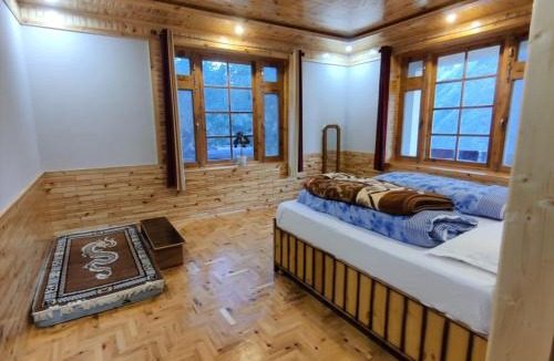 Keylong House | Khampa Home Stay Wari
