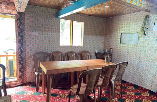 Kupwara House | Khoja guest house