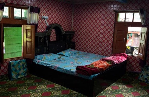 Kupwara House | Khoja guest house