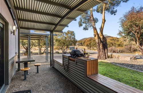 Lake Crackenback Apartment | Kickenback Studio - Gym l Indoor Pool l Tennis l Air-Con l WiFi l BBQ