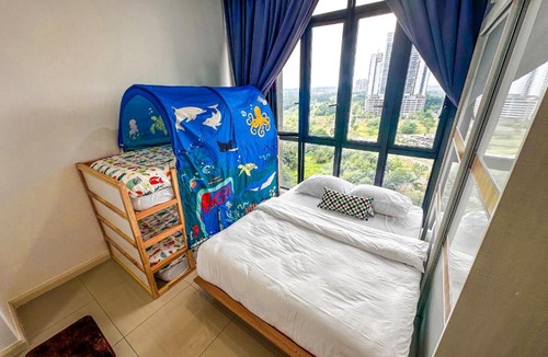 Medini Apartment | KidsCastle 002 Playroom & Slide Walk to Legoland JB