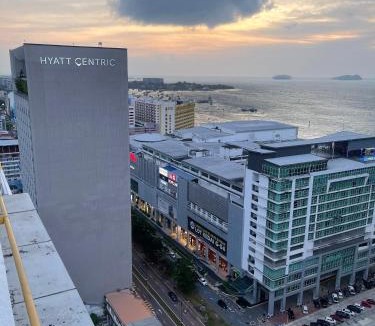 Downtown Kota Kinabalu Hotel | Kinabalu 6ty3 Homestay