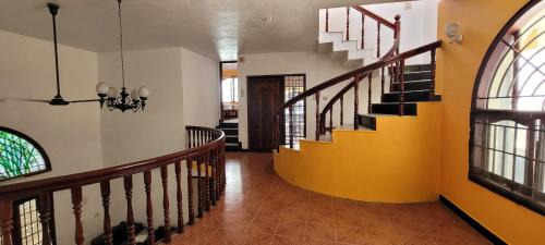 KK Nagar House | King's Elite Home Stay
