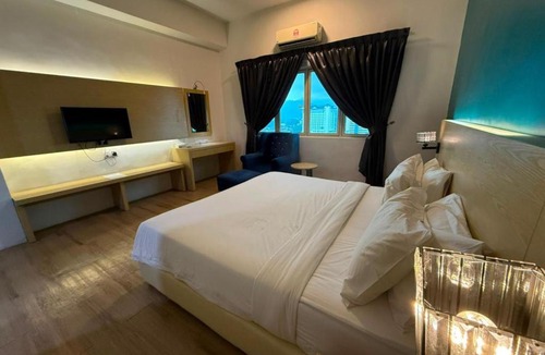 Taman Makmur Hotel | Kingston Hotel 25 - Summit Signature Batu Pahat, Johor
