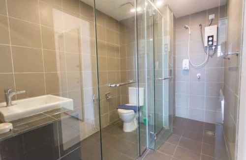 Tanjung Aru Apartment | KK studio B 2 Queen Bed and Netflix