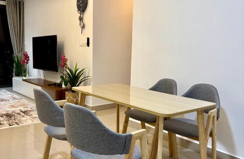 Sentul Pasar Apartment | KL City View Apartment with Balcony 3BedRoom 6Pax