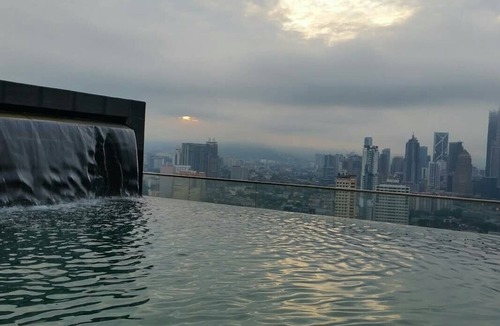 Chow Kit House | KL Skyline Hostel and rooftop terrace Infinity Sky Pool